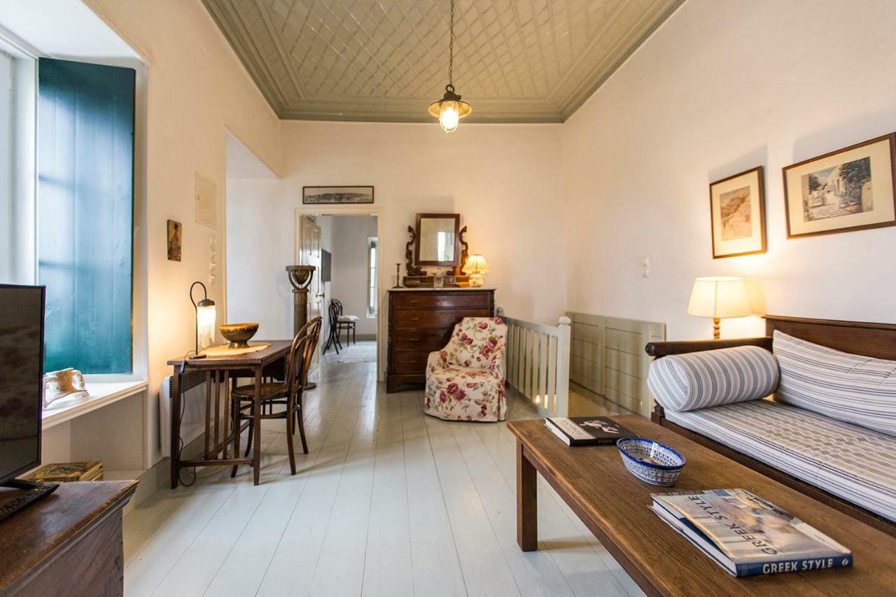 Two Olive Trees Guest House Spetses Town Exterior photo