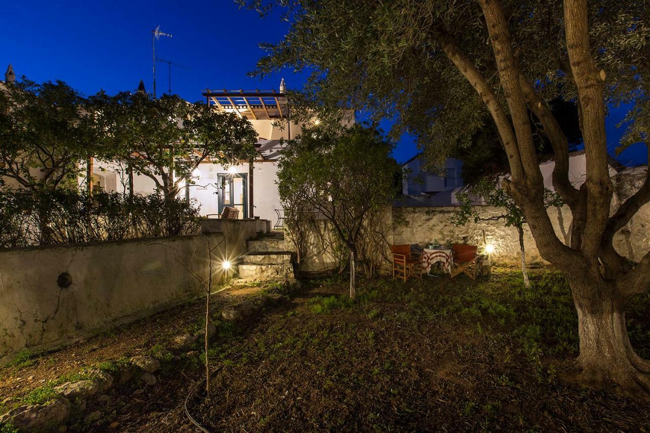 Two Olive Trees Guest House Spetses Town Exterior photo