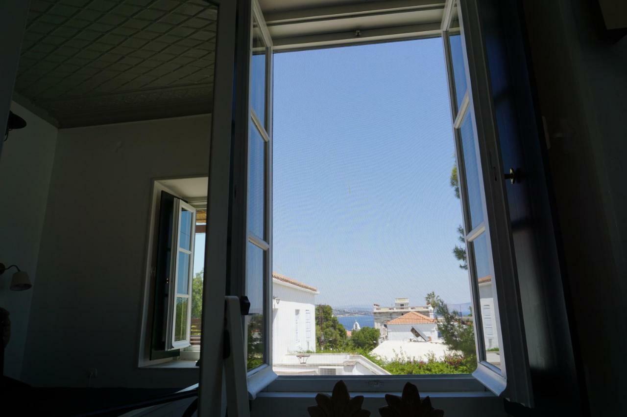 Two Olive Trees Guest House Spetses Town Exterior photo